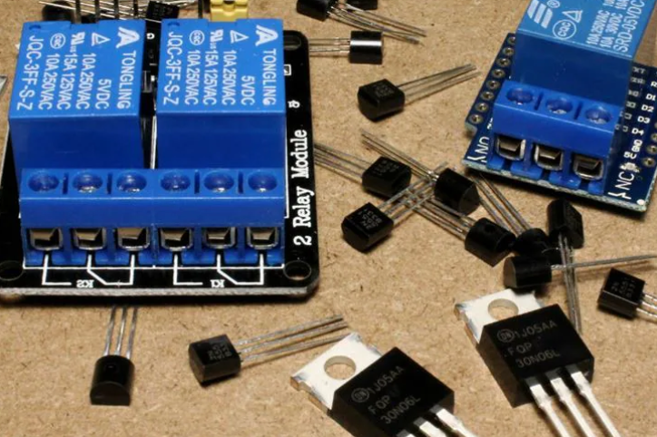 繼電器與晶體管的區別及應用